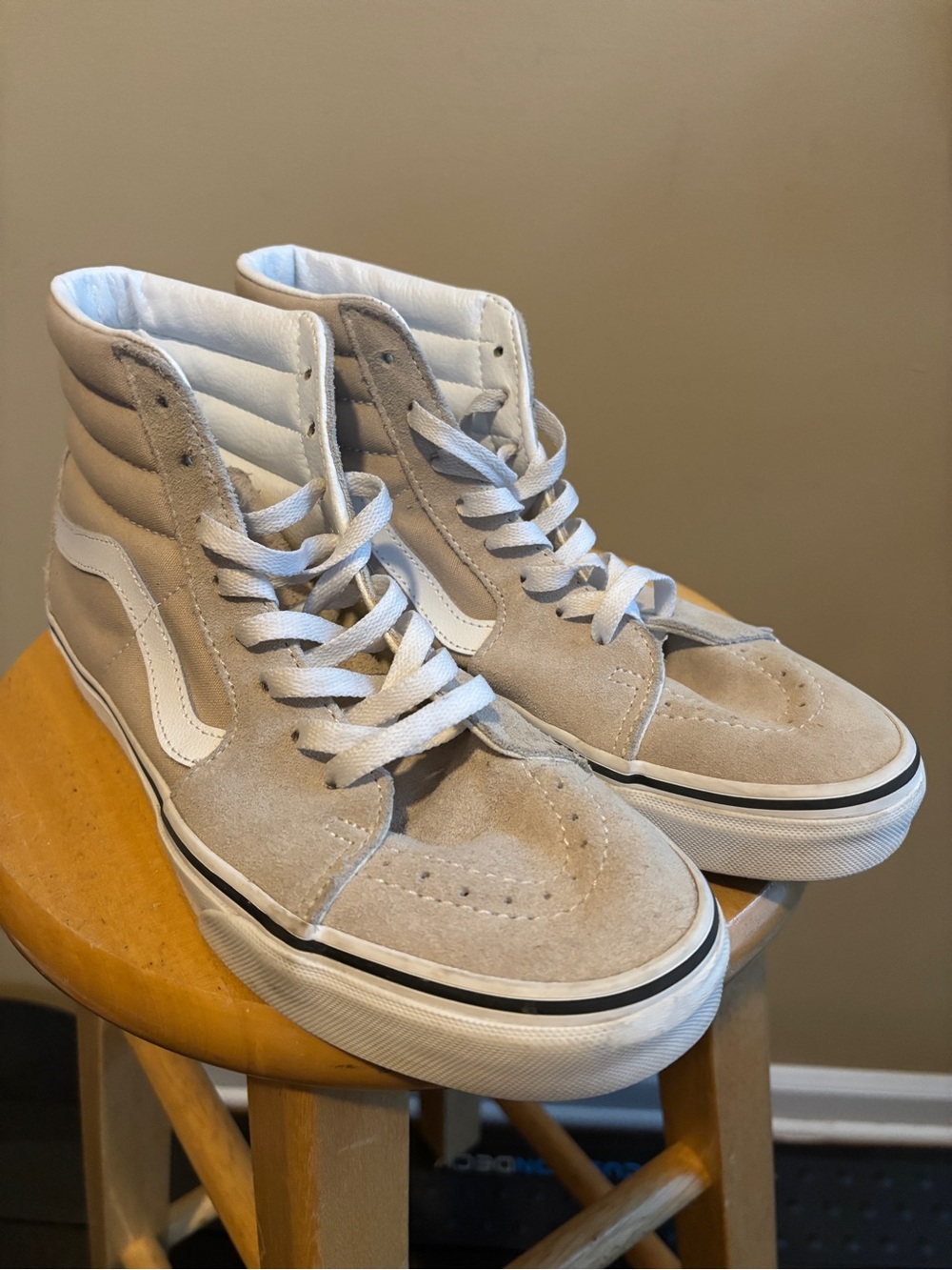 Vans Used Good Size 8 Men’s Sk8-Hi High Top Suede Sneakers French Oak and White